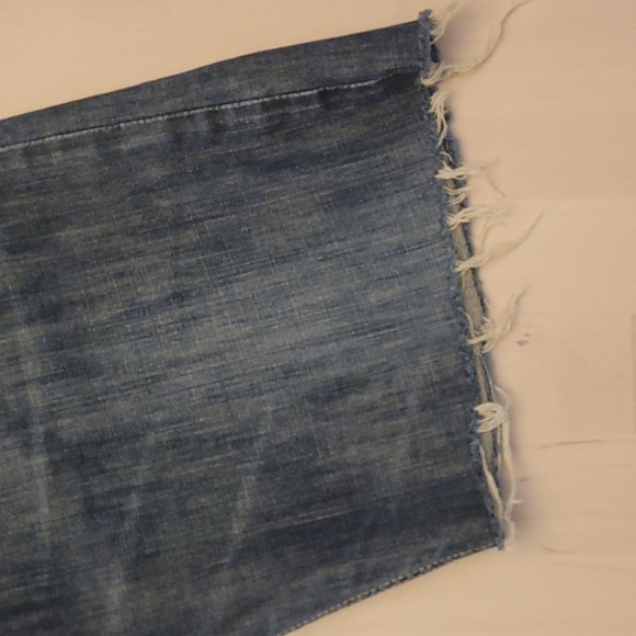 Classic Cut Off Levi's Worn in Jean Shorts - Picture 4 of 11